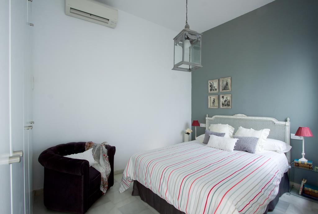 Apartamentos Plaza Pilatos Sevilla Dış mekan fotoğraf