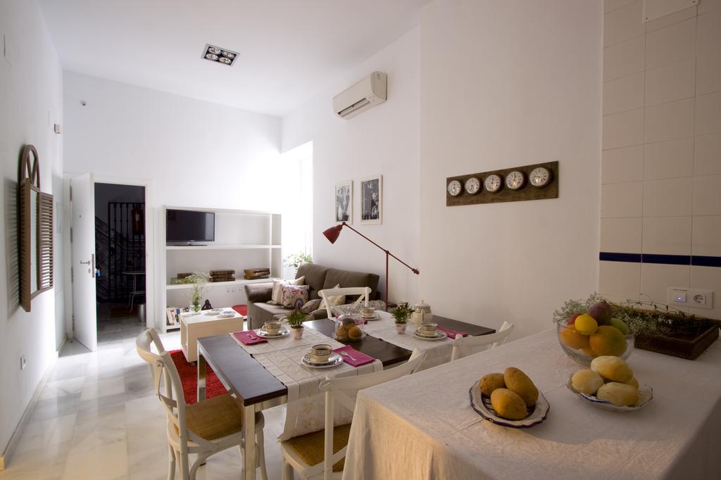 Apartamentos Plaza Pilatos Sevilla Dış mekan fotoğraf