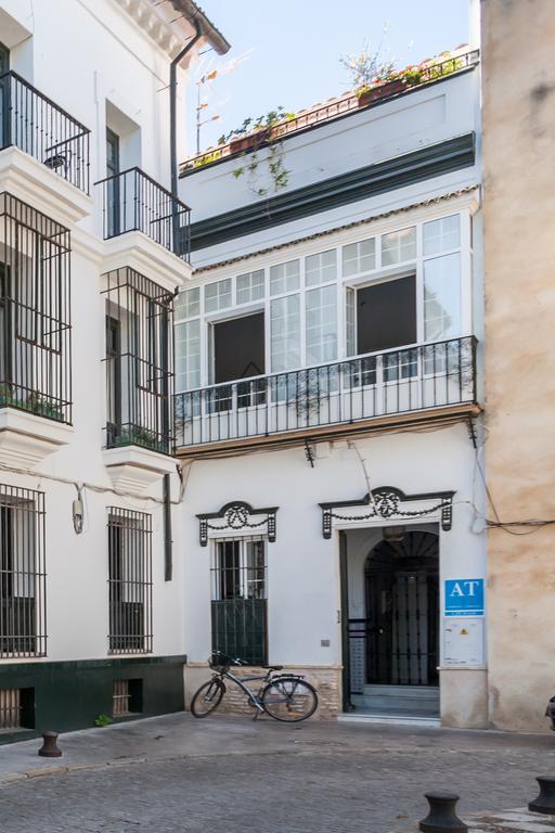 Apartamentos Plaza Pilatos Sevilla Dış mekan fotoğraf