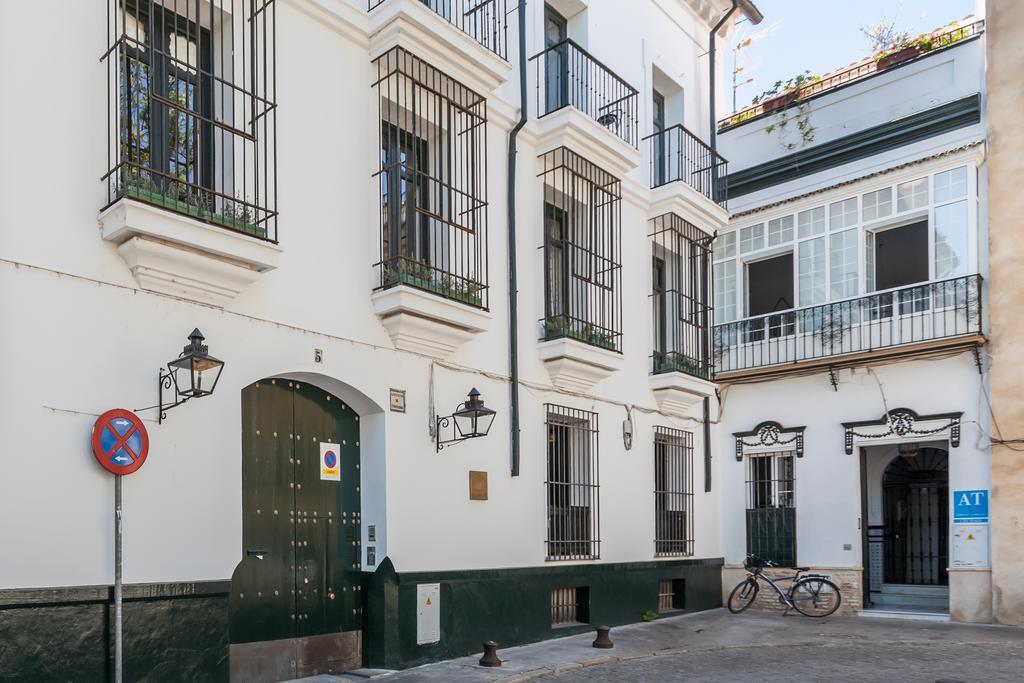 Apartamentos Plaza Pilatos Sevilla Dış mekan fotoğraf