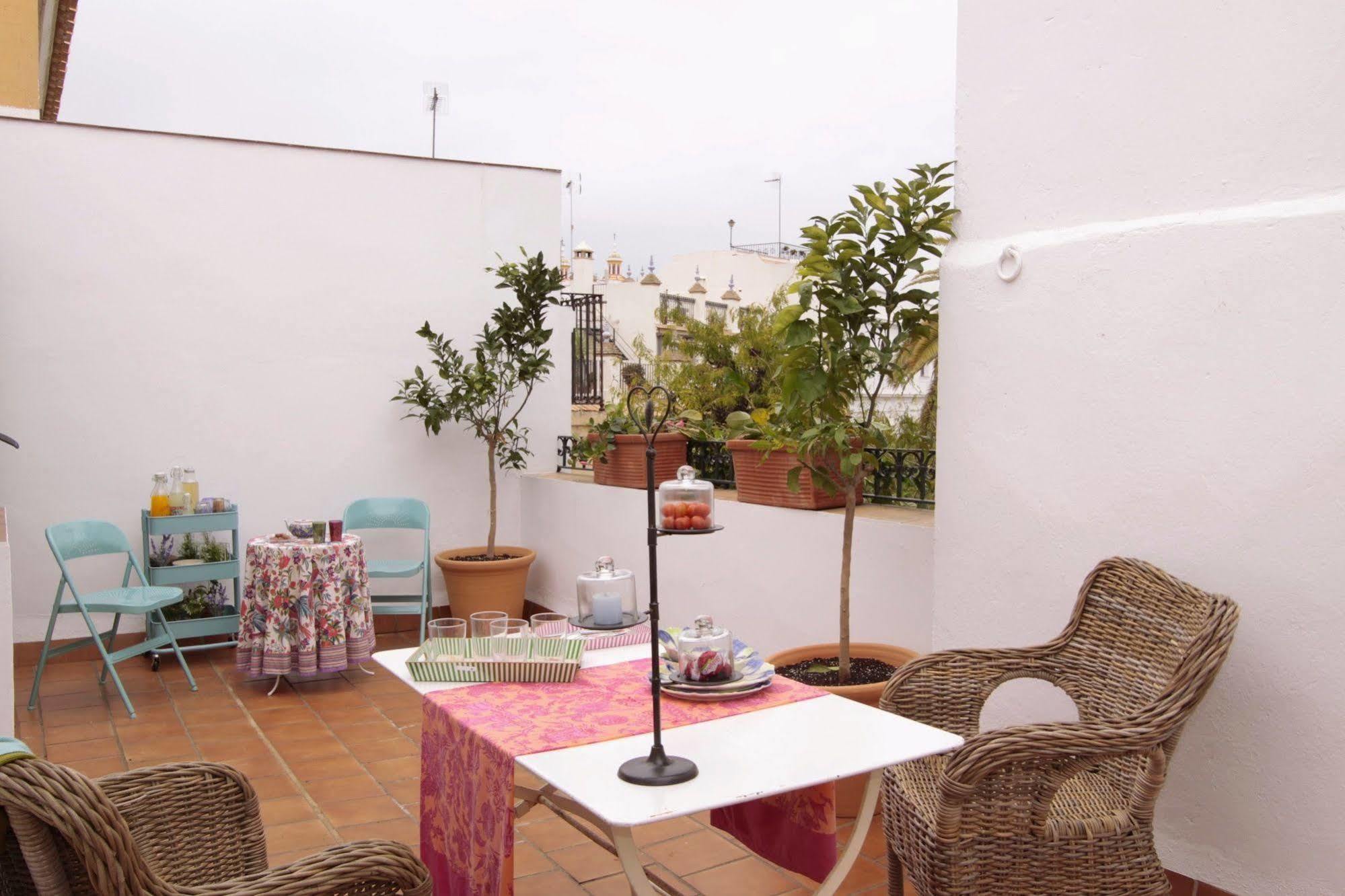 Apartamentos Plaza Pilatos Sevilla Dış mekan fotoğraf